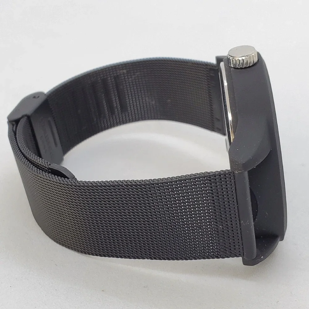 Men's Watch Black‎ Dial 44MM Large Black Case Black Mesh Bands New Battery